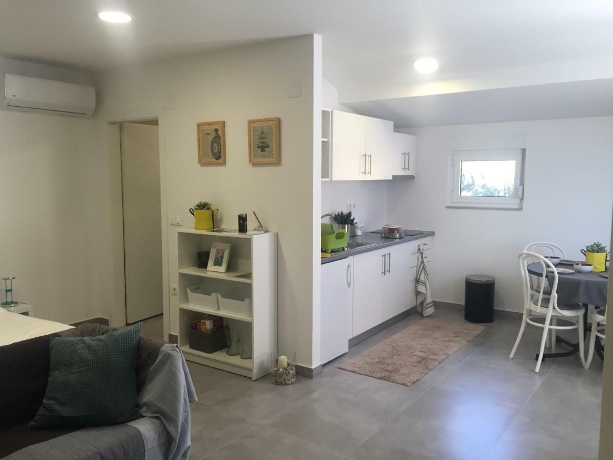 דירות פודגורה Apartman Zeljka מראה חיצוני תמונה