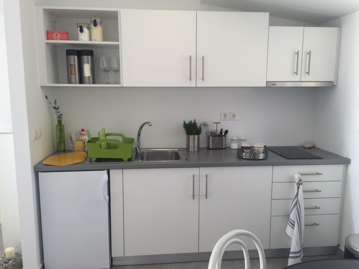 דירות פודגורה Apartman Zeljka מראה חיצוני תמונה